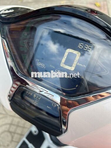Honda SH 125i 2025 Trắng 6900 km