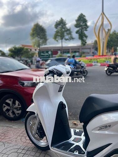 Honda SH 125i 2025 Trắng 6900 km
