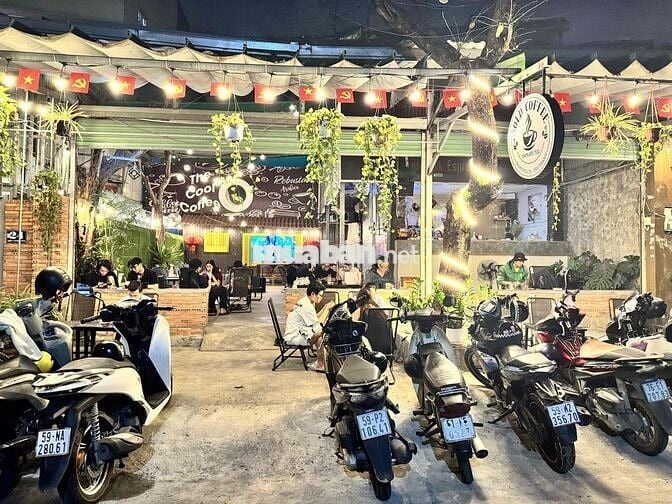 tuyển nv phụ bán quán cf tại tây thạnh