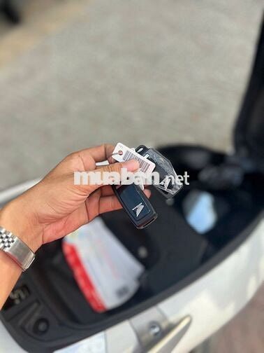 Honda SH 125i 2025 Trắng 6900 km