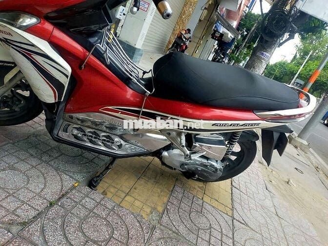 Honda Air Blade Đỏ, trắng, đen bstp