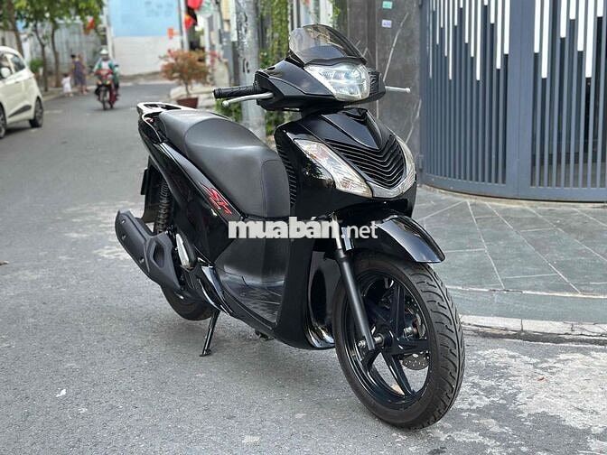 Cần bán xe Honda SH 150 Đk 2015 lên áo ý Bs48