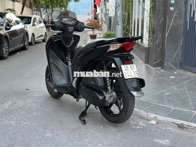 Cần bán xe Honda SH 150 Đk 2015 lên áo ý Bs48