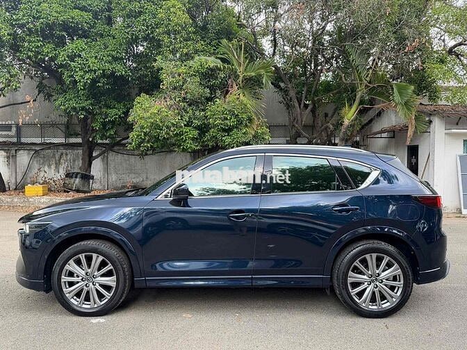 Mazda CX5 2023 Premium Exclusive 2.0 AT 37.000km X