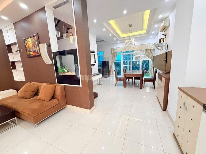 Cho thuê Biệt thự khu nam Phú Mỹ Hưng giá 48 triệu nhà đẹp