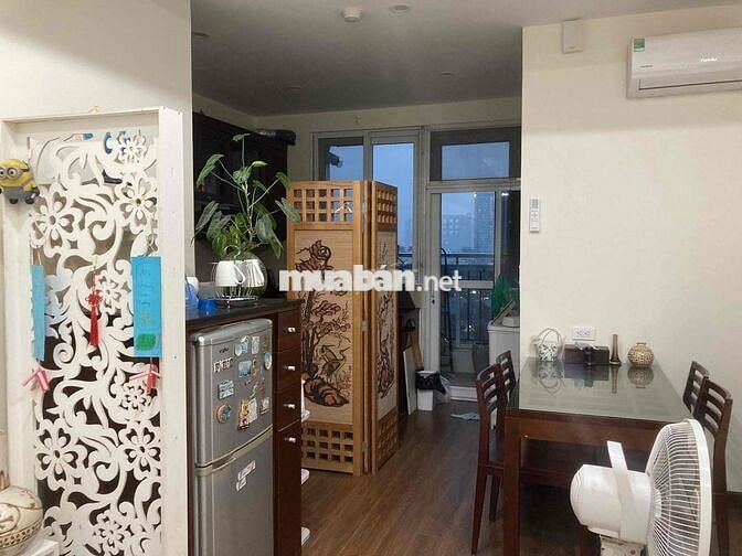 cho thuê chung cư 2 PN cc Yên Hoà căn góc, view đẹp, mới sửa đẹp