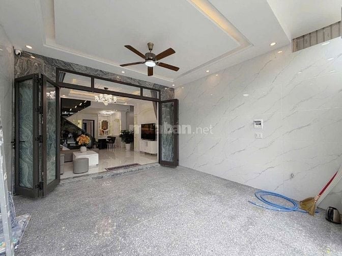 Chỉ với 1tỷ đầu tư ngay căn nhà này Dĩ An, Sổ Hồng Riêng, đường 8m
