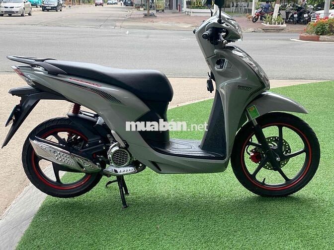 Honda Vision Bản cá tính Xám