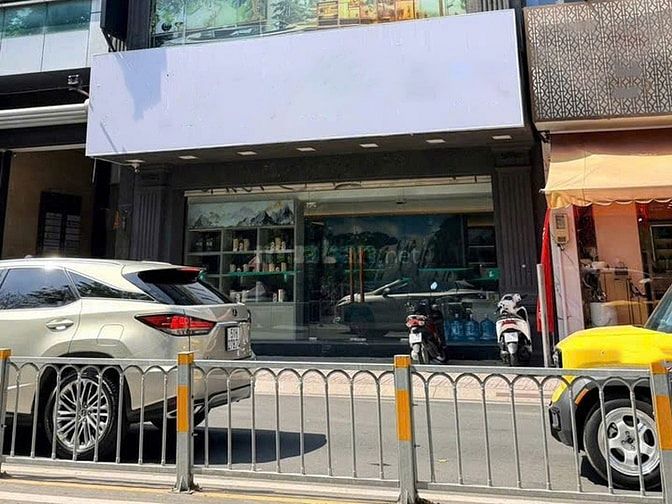 Bán building Hai Bà Trưng Q3, đối diện CV Lê Văn Tám, 224,8 m²