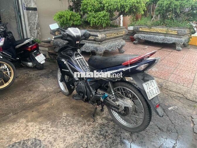 Yamaha LEXAM 2022 Xanh đen