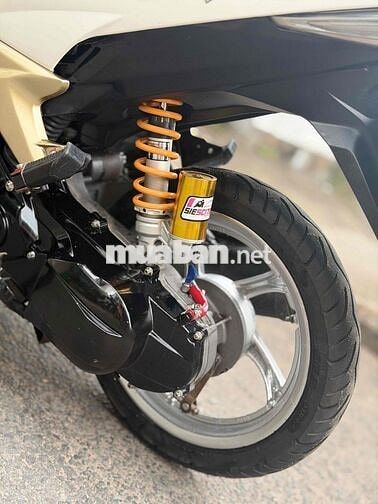 Yamaha Luvias FI Trắng Vàng đồng