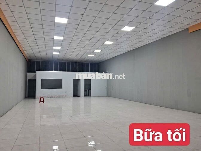 Cho thuê mặt bằng kinh doanh 200m2
