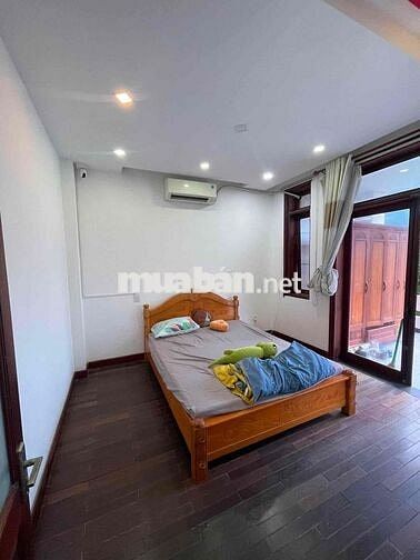 CHO THUÊ NHÀ ĐẸP 3 TẦNG GẦN BIỂN VƯƠNG THỪA VŨ