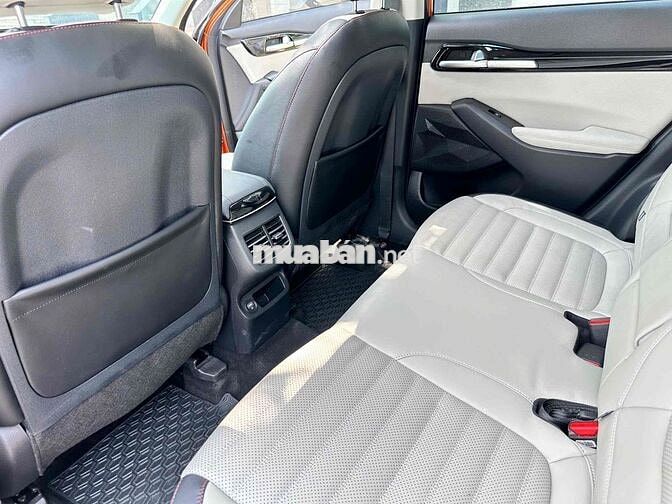 Kia Seltos 2023 1.6 Premium 5000km