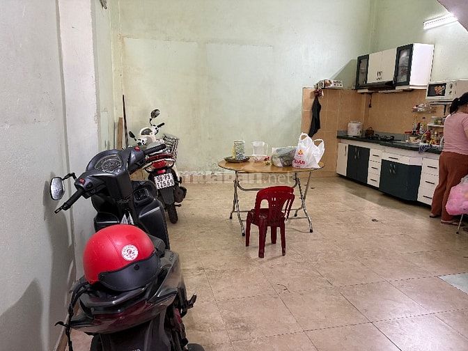 Cho thuê mặt bằng kinh doanh ngay mặt tiền đường