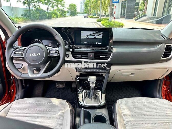 Kia Seltos 2023 1.6 Premium 5000km