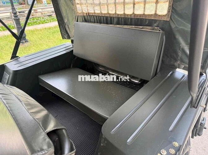Jeep M151 Xanh