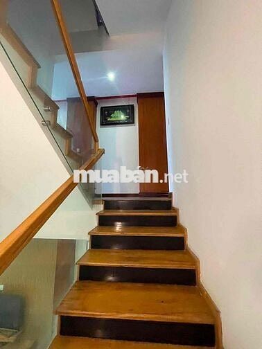CHO THUÊ NHÀ ĐẸP 3 TẦNG GẦN BIỂN VƯƠNG THỪA VŨ