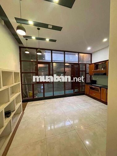CHO THUÊ NHÀ ĐẸP 3 TẦNG GẦN BIỂN VƯƠNG THỪA VŨ