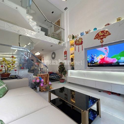 Hẻm 5m Lê Hồng Phong, Quận 10 