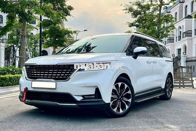 Kia Carnival 2023 Signature 2.2D 44000 km Trắng