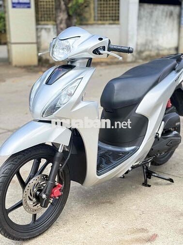 Honda Vision Thể thao Bạc đen