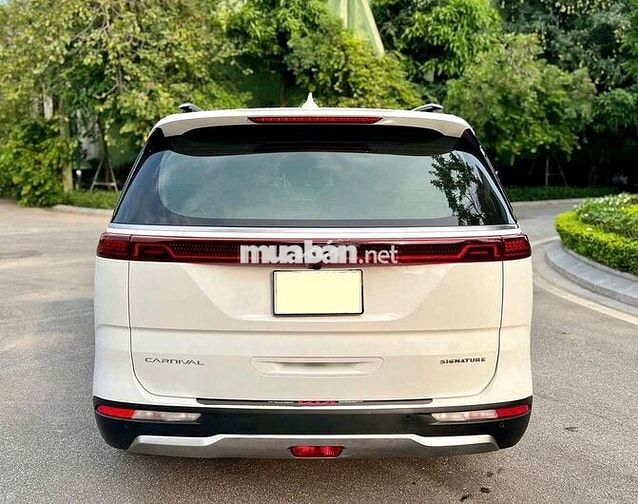 Kia Carnival 2023 Signature 2.2D 44000 km Trắng