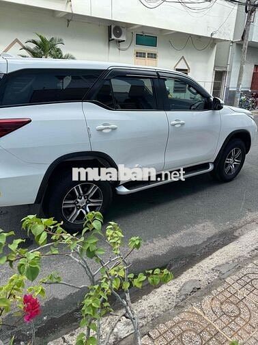 Toyota Fortuner 2022 Số sàn 68000 km Trắng
