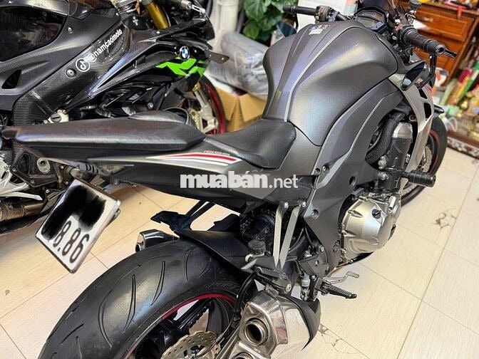 Kawasaki Z1000 Xám