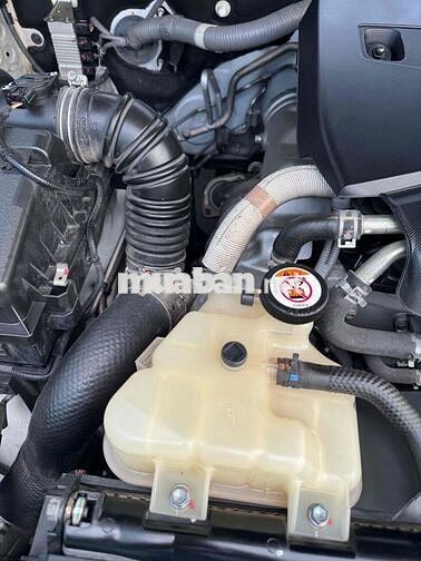 Toyota Fortuner 2022 Số sàn 68000 km Trắng