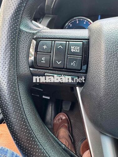 Toyota Fortuner 2022 Số sàn 68000 km Trắng