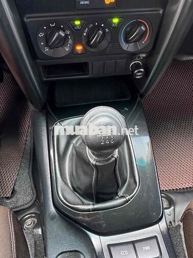 Toyota Fortuner 2022 Số sàn 68000 km Trắng