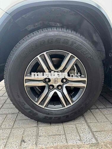Toyota Fortuner 2022 Số sàn 68000 km Trắng