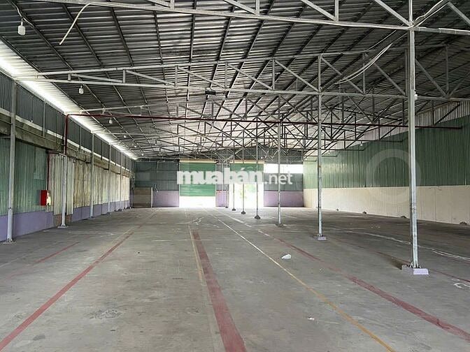 Kho xưởng 1.000 m² có PCCC và điện 3 pha, trục chính trong KDC 586
