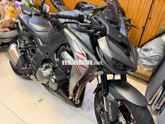 Kawasaki Z1000 Xám