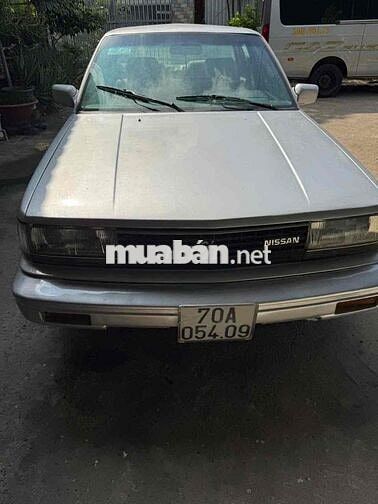 Nissan 1988 Xám 4 chỗ