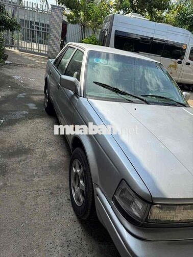 Nissan 1988 Xám 4 chỗ