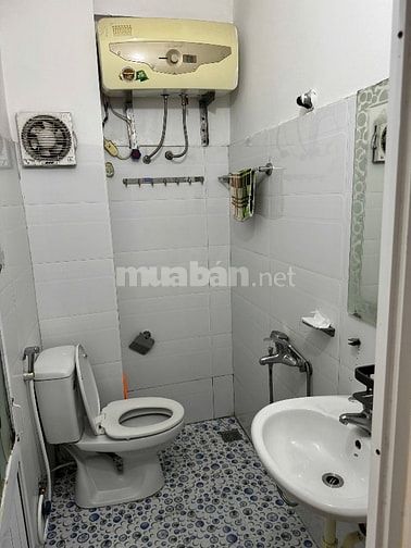 Bán nhà 4 tầng sổ đỏ chính chủ cách linh đàm 1km