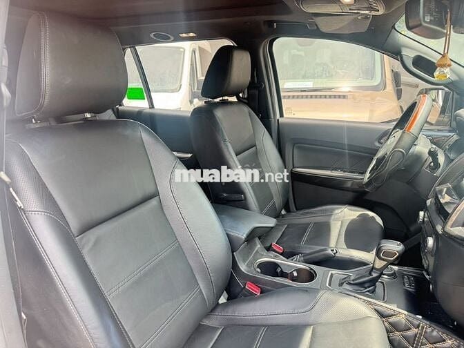 Ford Everest Titanium 4x4 2020 - xe cá nhân