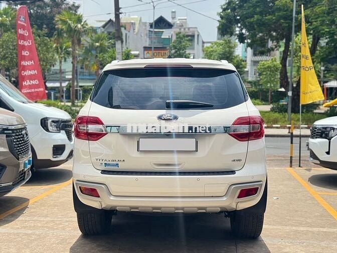 Ford Everest Titanium 4x4 2020 - xe cá nhân