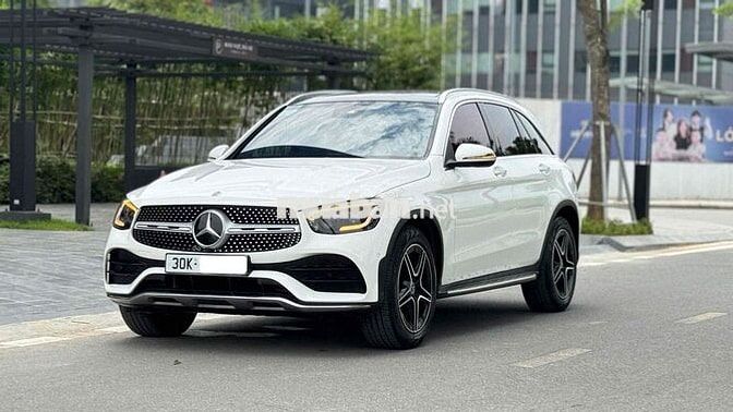 GLC 300 4matic sx 2021 Trắng chạy zin 4,5v Km đẹp