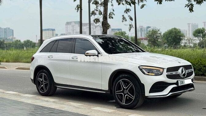 GLC 300 4matic sx 2021 Trắng chạy zin 4,5v Km đẹp