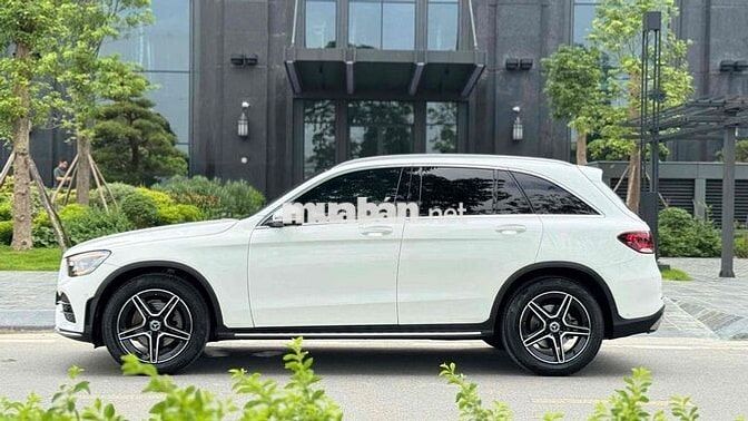 GLC 300 4matic sx 2021 Trắng chạy zin 4,5v Km đẹp