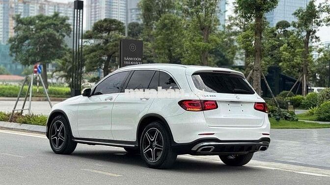 GLC 300 4matic sx 2021 Trắng chạy zin 4,5v Km đẹp