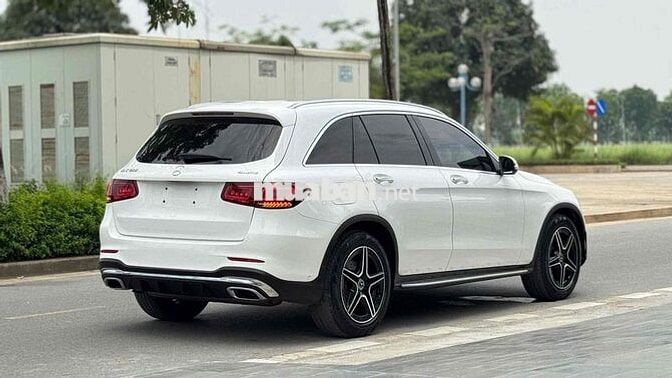 GLC 300 4matic sx 2021 Trắng chạy zin 4,5v Km đẹp