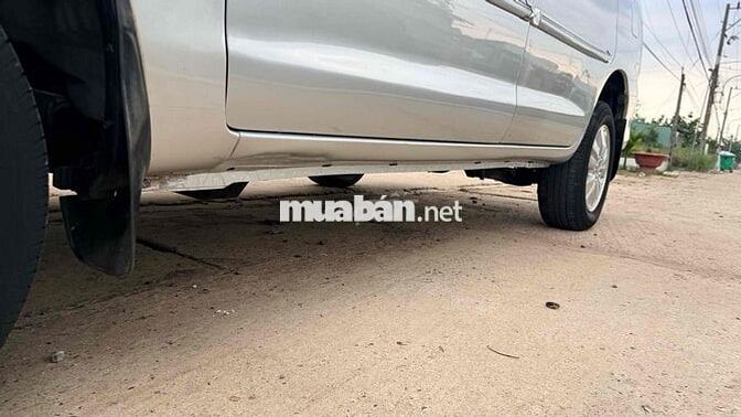 Toyota Innova G 2010 Bạc