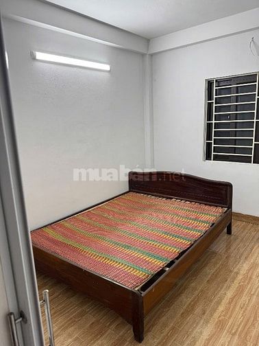 Bán nhà 4 tầng sổ đỏ chính chủ cách linh đàm 1km