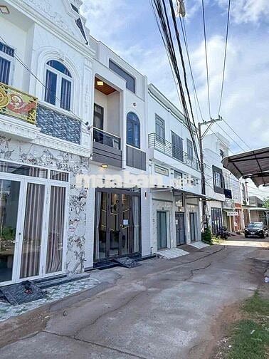 Cần bán gấp nhà 1trệt 1lầu SHR