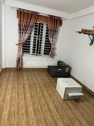 Bán nhà 4 tầng sổ đỏ chính chủ cách linh đàm 1km