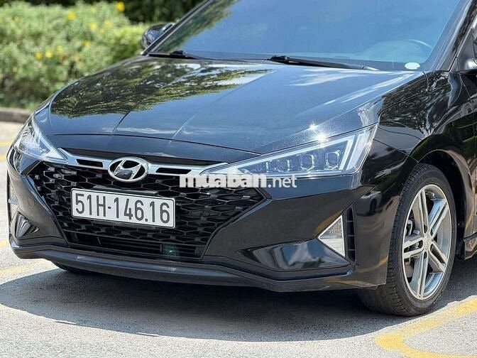 Hyundai Elantra Sport 1.6 Turbo Đen